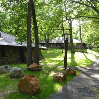 Overlook Lodge and Stone Cottages at Bear Mountain Thumbnail
