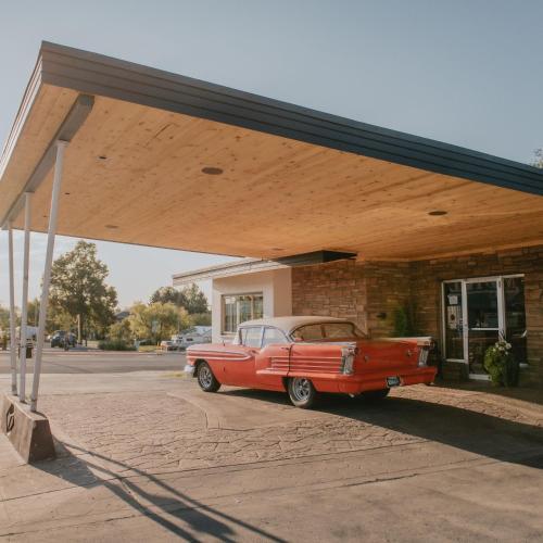 Sapphire Motel Midtown Bozeman Thumbnail
