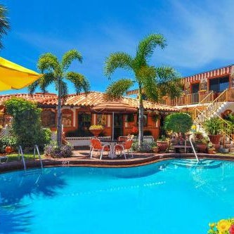 Blue Seas Courtyard Thumbnail