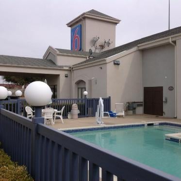 Motel 6-Dallas, TX - Northeast