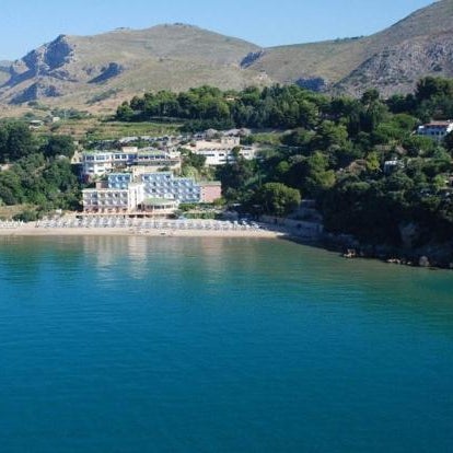 Summit Hotel