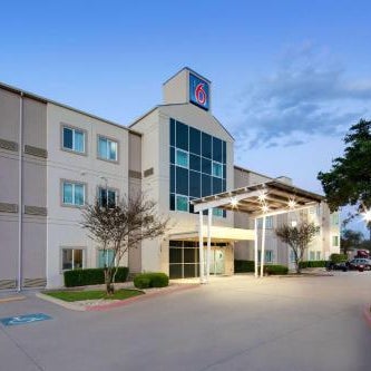 Baymont by Wyndham San Antonio Airport Thumbnail