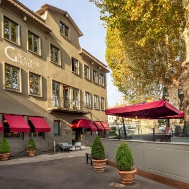 The Glam Boutique Hotel & Apt
