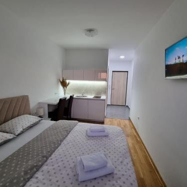 Apartment Holiday Thumbnail