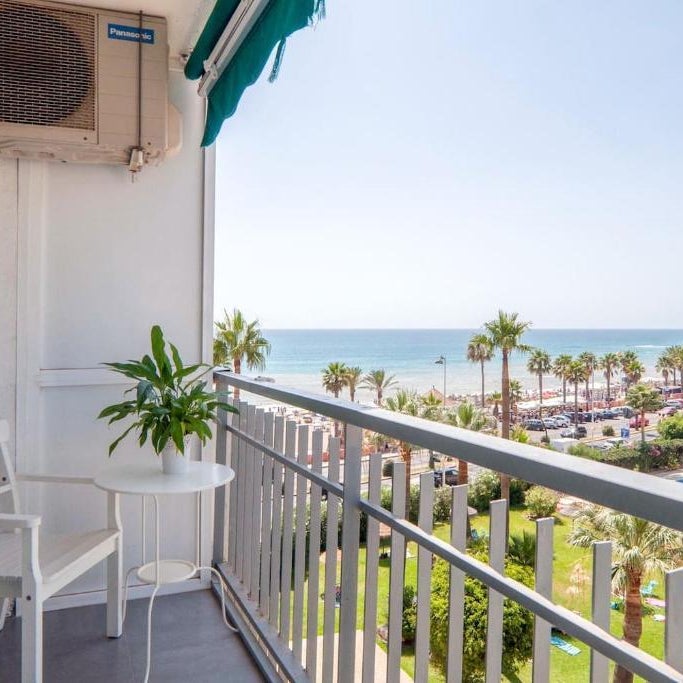 M1 403 Frontal al Mar Vistas Terraza y Wifi