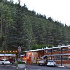 Sitzmark Chalet Inn Thumbnail