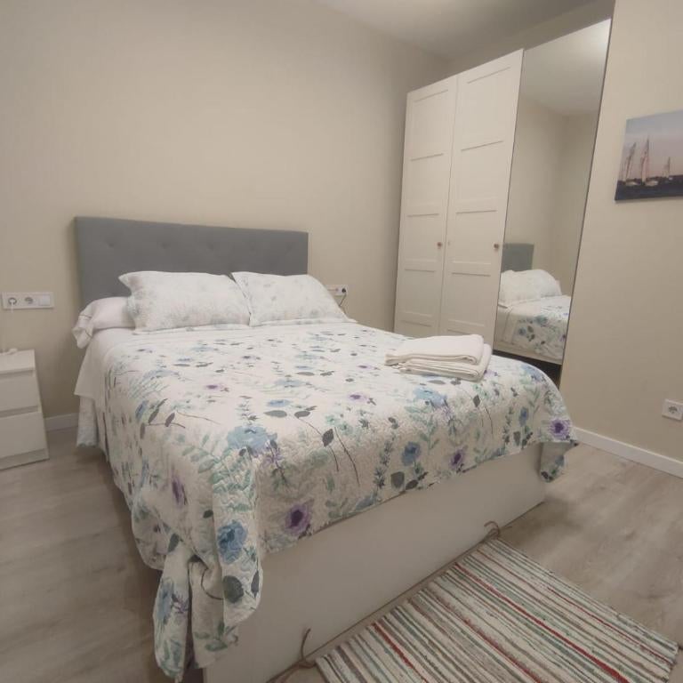 HABITACION CENTRAL CON WIFI Thumbnail