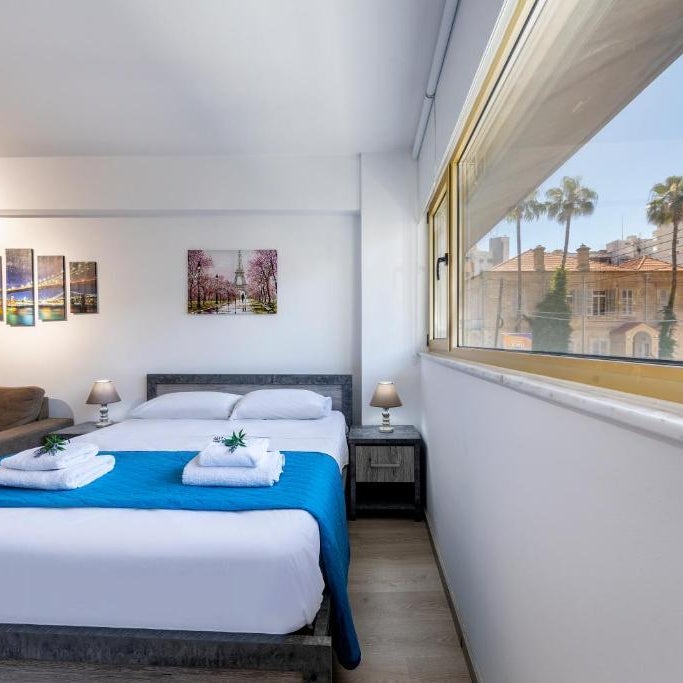 C-Premium Apts 100m from beach and city centre
