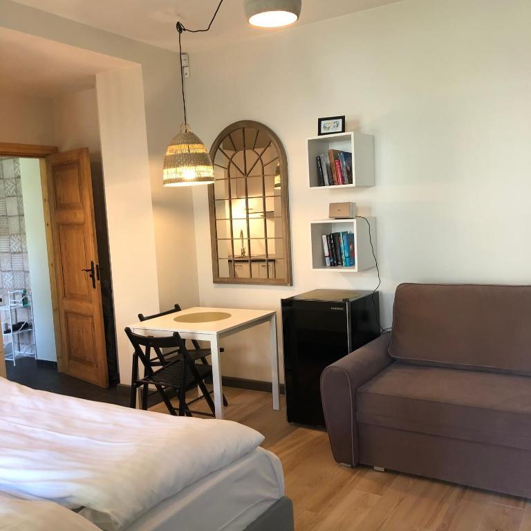 Sisters Beach Apartments Thumbnail