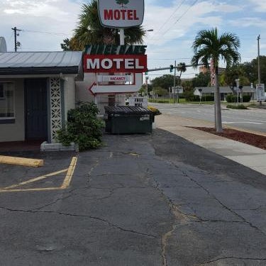 Three Oaks Motel - Titusville Thumbnail
