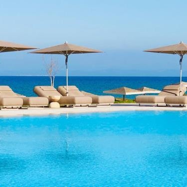 The Bay Hotel & Suites