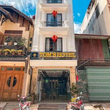 Tom's Hotel