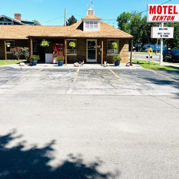 Benton Motel Thumbnail