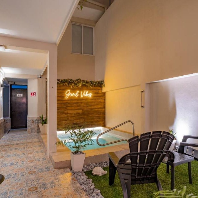 Hotel Brisas 5a AV, Playa del Carmen Thumbnail