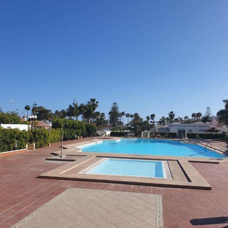 Villa Orquidea with private garden