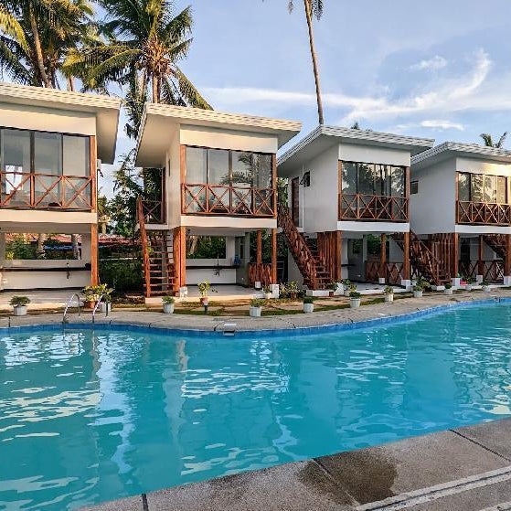 Bakawan Hideaway Resort & Restaurant