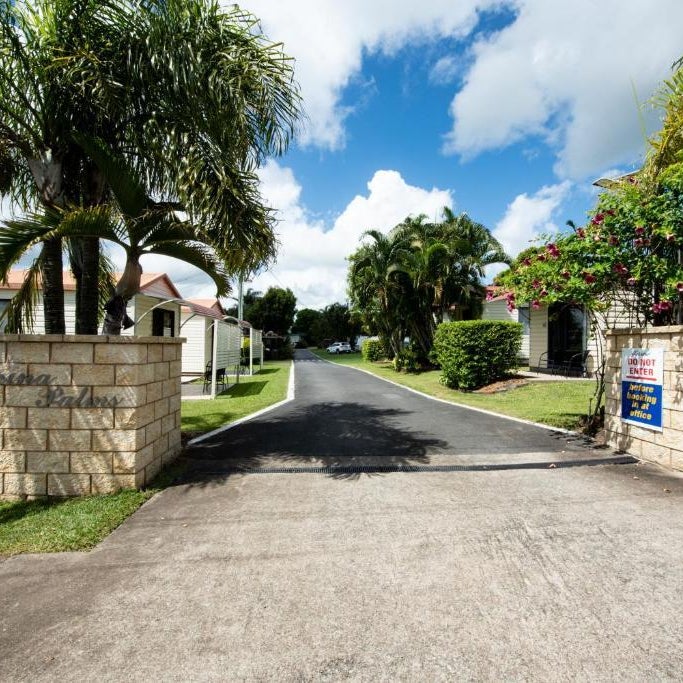 Sarina Palms Caravan and Cabins Village Thumbnail