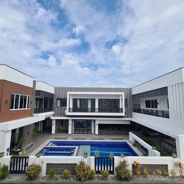 Dampa Poolside Events & Accommodation