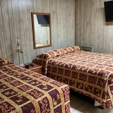 Pinelodge Motel Thumbnail