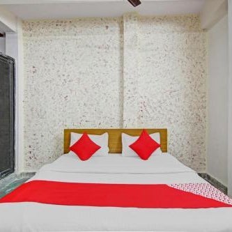 Hotel O Royal