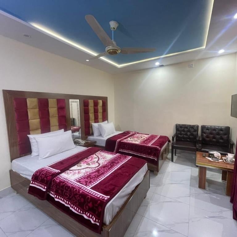 Decent Palace Hotel Thumbnail