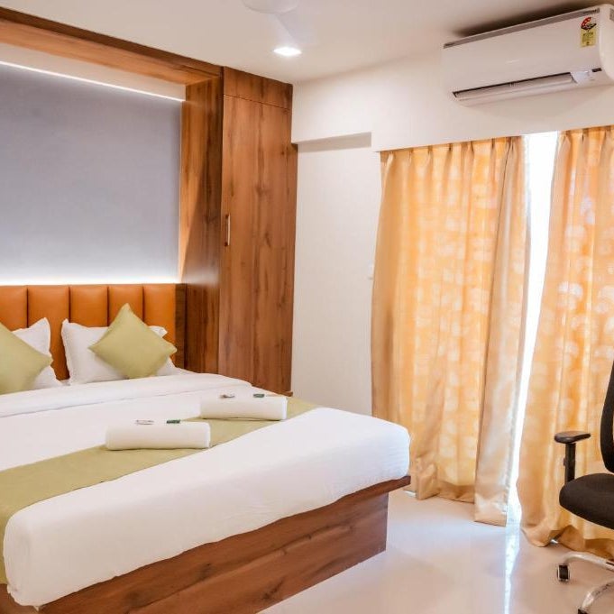 Hotel Heraa International