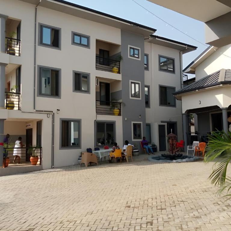 Queen's Hill Lodge Thumbnail