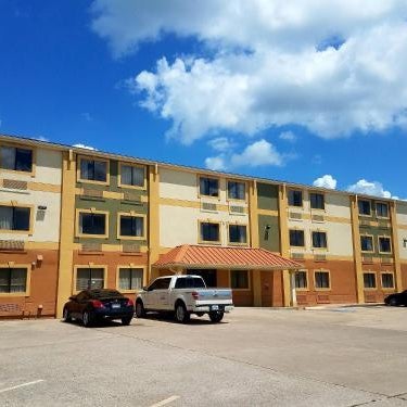 SureStay Hotel by Best Western Groves Thumbnail