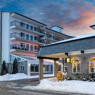 Super 8 by Wyndham Niagara Falls by the Falls Thumbnail