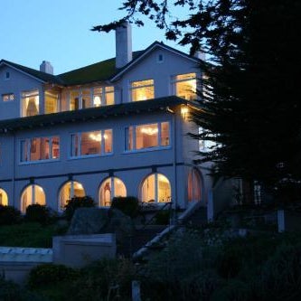 Martine Inn Thumbnail