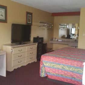 ECONOMY INN & SUITES Thumbnail
