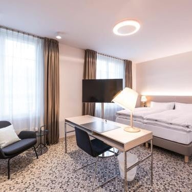 Hotel Savoy Thumbnail