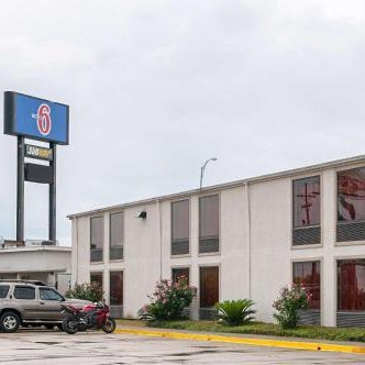 Motel 6-New Orleans, LA - Near Downtown Thumbnail