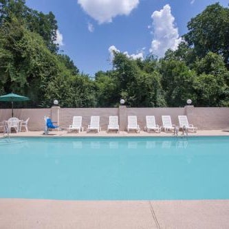 Days Inn by Wyndham Dublin GA Thumbnail