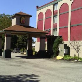 Super 8 by Wyndham Erie/I 90 Thumbnail