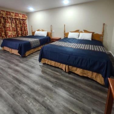 Majestic Inn & Suites Thumbnail