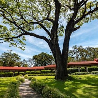 Hacienda Guachipelin Volcano Ranch Hotel & Hot Springs Thumbnail