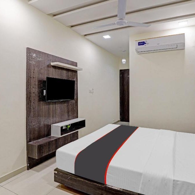 Hotel O M D Palace Thumbnail