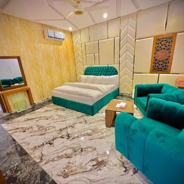 The Signature Hotel Multan