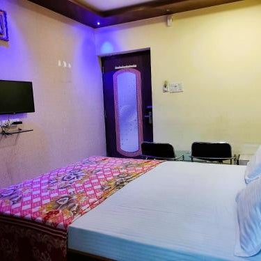 STAYMAKER Hotel Madhuwan Heights Thumbnail