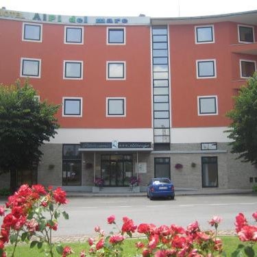 Hotel Alpi Del Mare