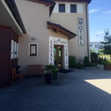 Motel R10