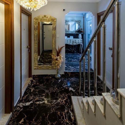 8 Rooms House
