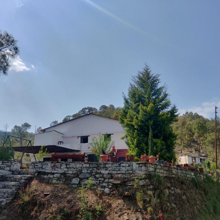 Kurmanchal Village by THE GHAUR