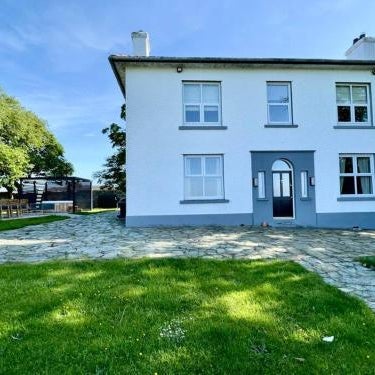 Unique Millbank Estate in Amlwch