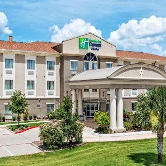 Holiday Inn Express & Suites Cotulla By IHG