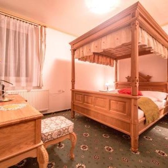 Hotel Diana Thumbnail