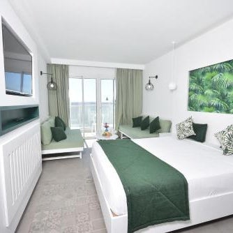 Amber El Fell Thumbnail