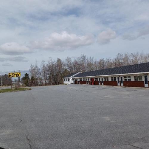 Russell's Motel Thumbnail
