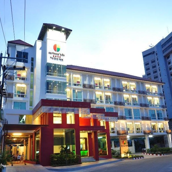 The Color Hotel Thumbnail